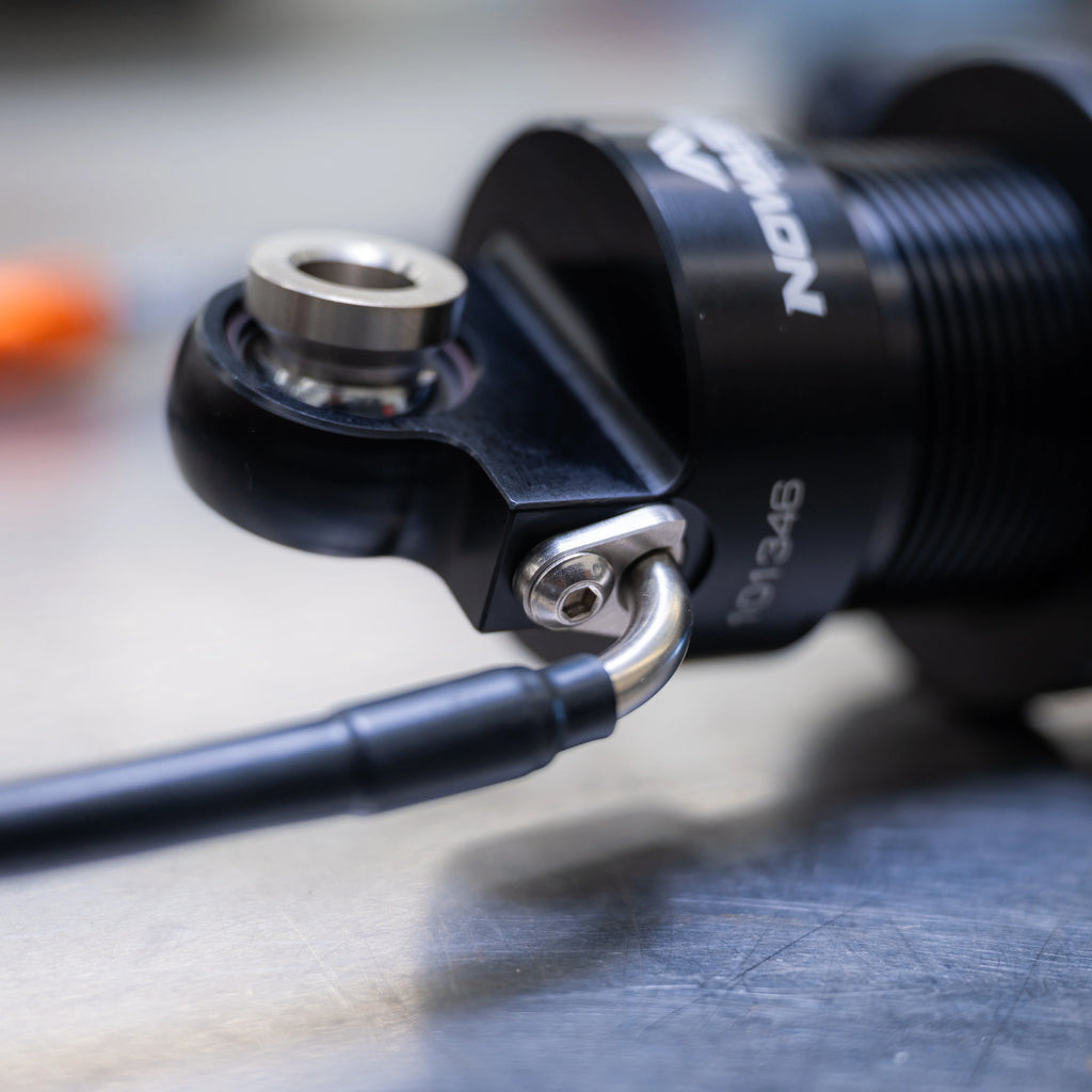Nowaskey M8 Softail Remote Reservoir Shock