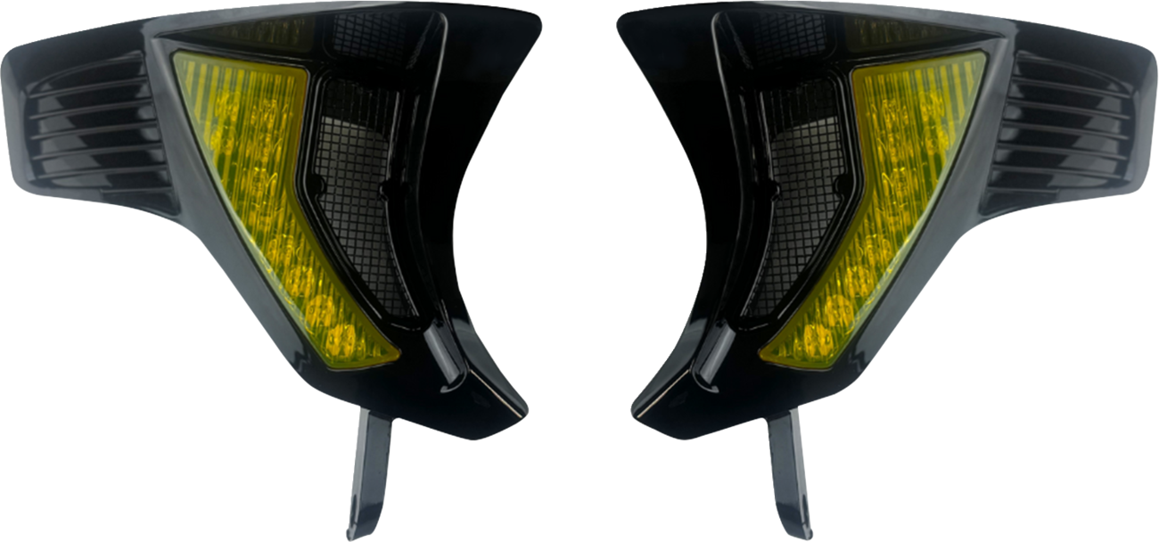 CUSTOM DYNAMICS Shark Demon® Turn Signal Vents - Yellow Lens SD-RG23-VTS-AB