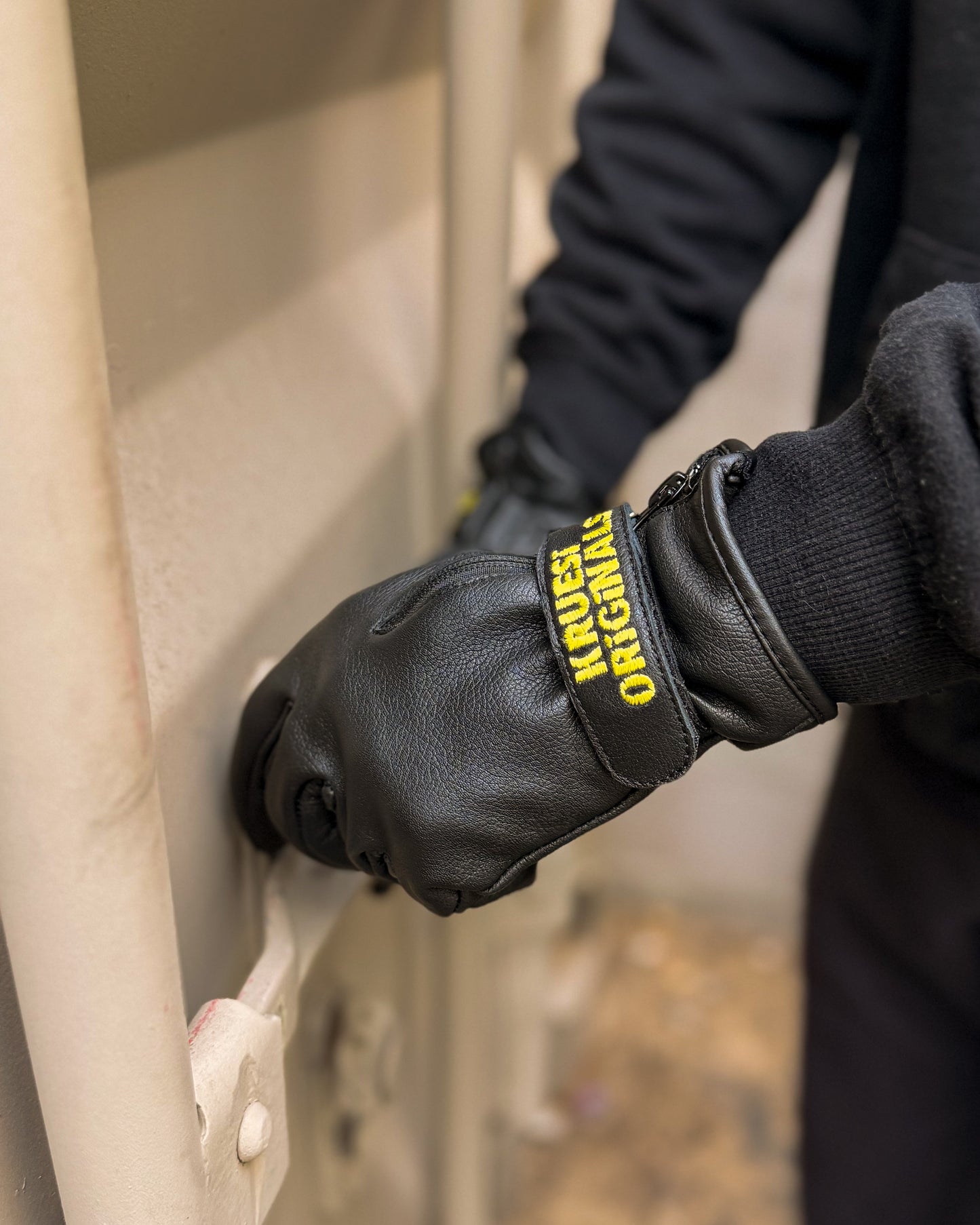 Kruesi Originals Deerskin Gloves