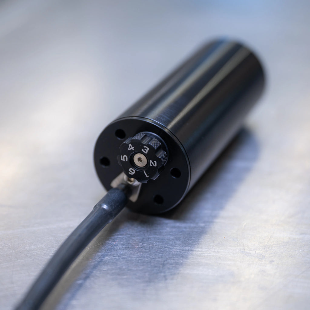 Nowaskey M8 Softail Remote Reservoir Shock
