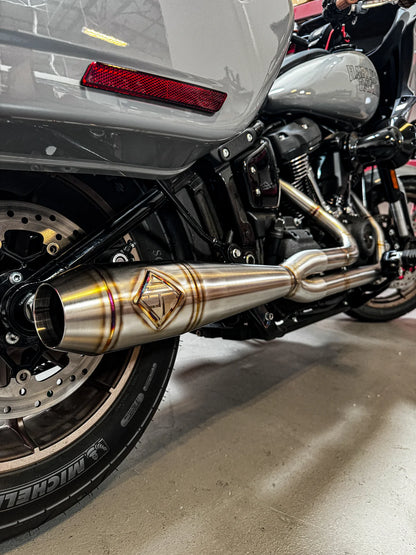 SP Concepts M8 Softail Mid-Length "Elsinore" Exhaust