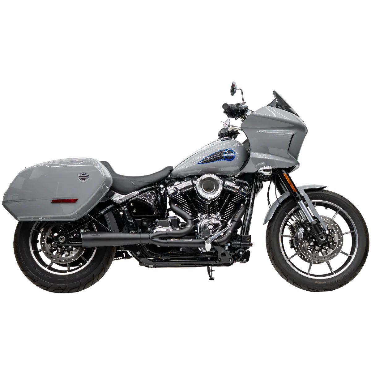 Black Assault 2 Into 1 Exhaust on M8 Softail
