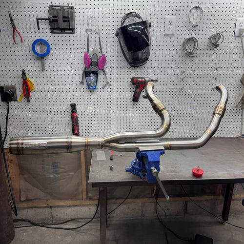 Bernings Performance 2-1 Exhaust System for M8 Softail