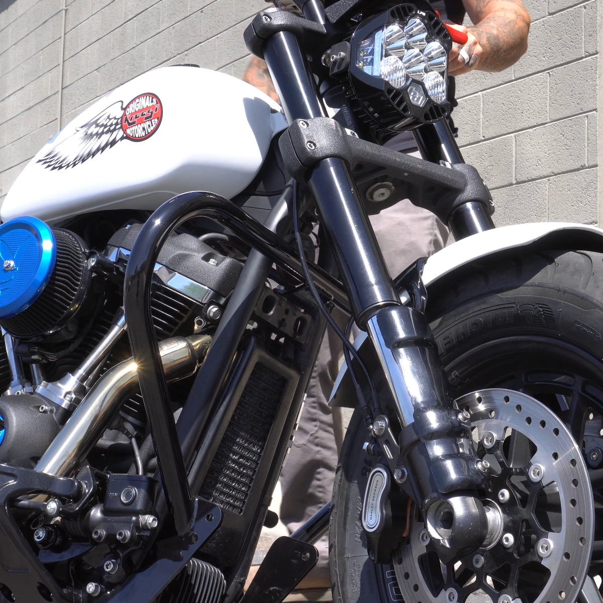 Kruesi Originals M8 Softail "K Bar"